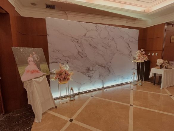 小夫妻婚禮佈置-桃園古華花園飯店大理石背板出租